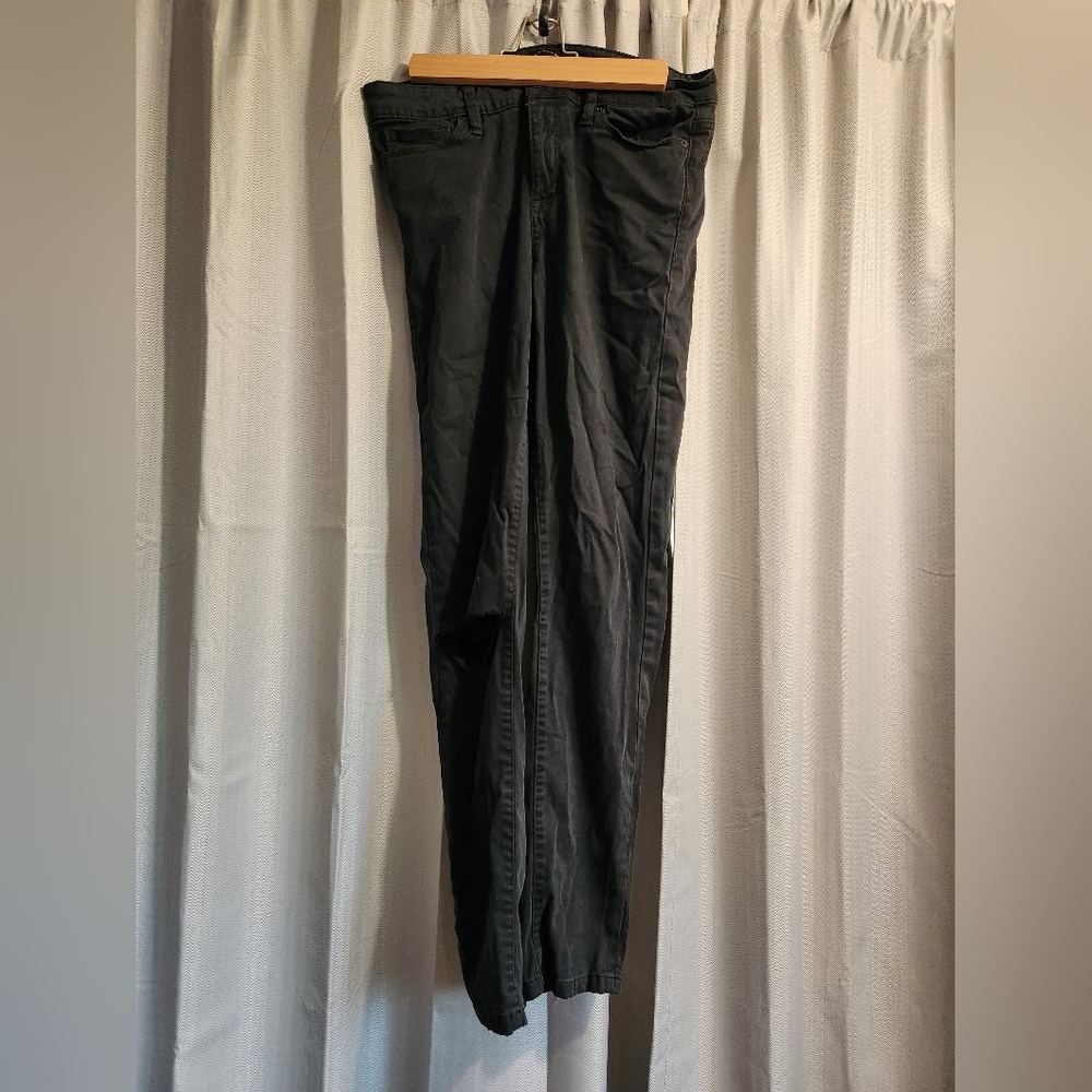 Black skinny jeans